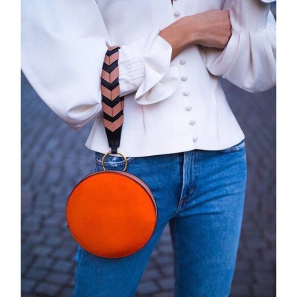 NWT Diane Von Furstenberg Circle Wristlet Orange Calf Hair & Leather Round Bag - Picture 1 of 7